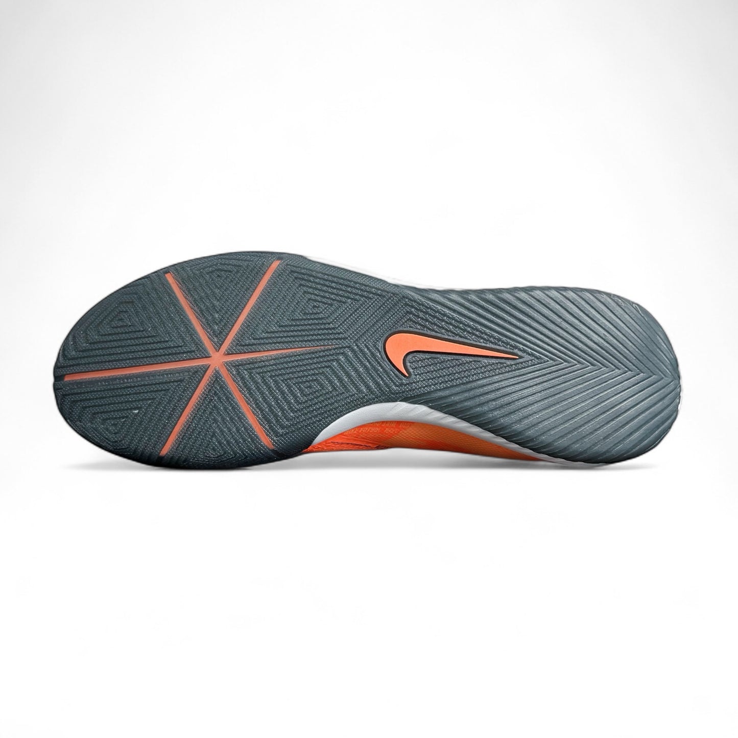 Nike Phantom Venom Zoom Pro IC «Fire Pack»
