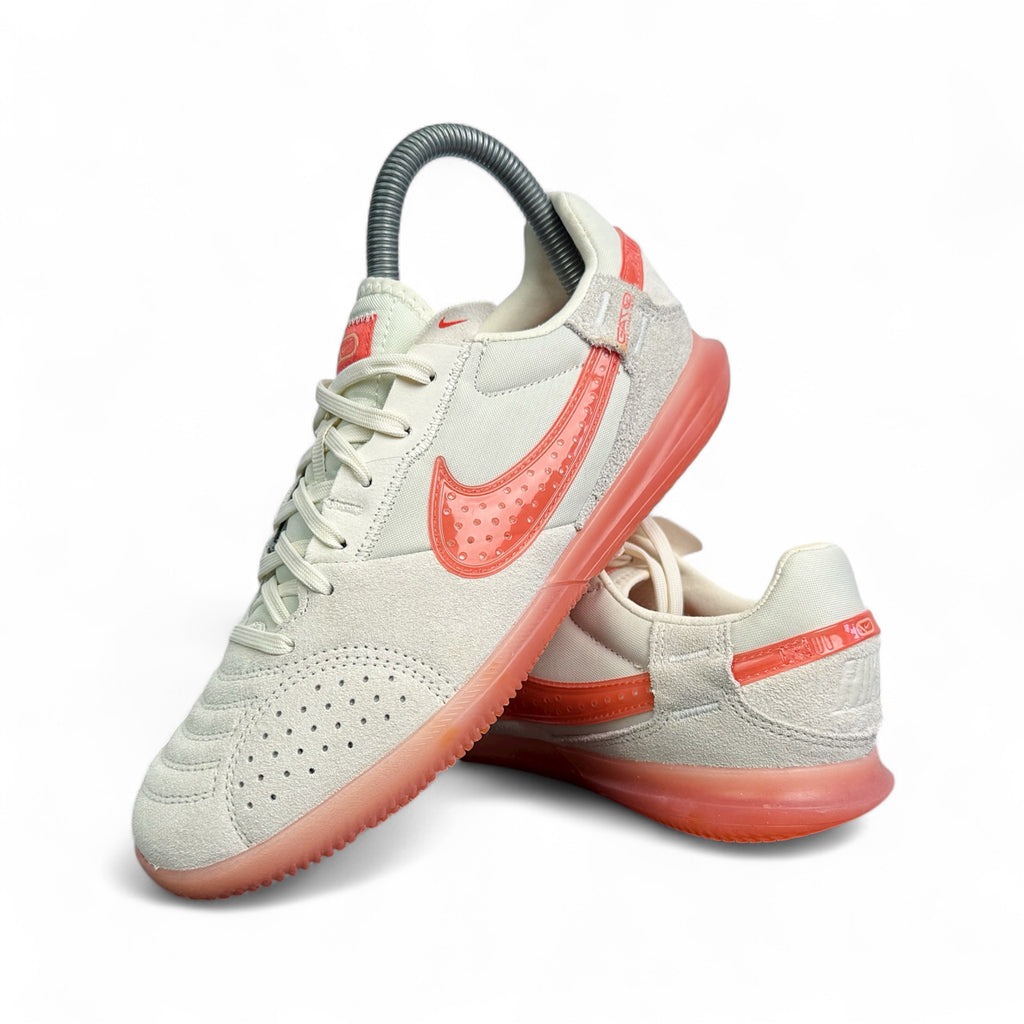 Nike Streetgato JR « Blanc / Apricot Agate »