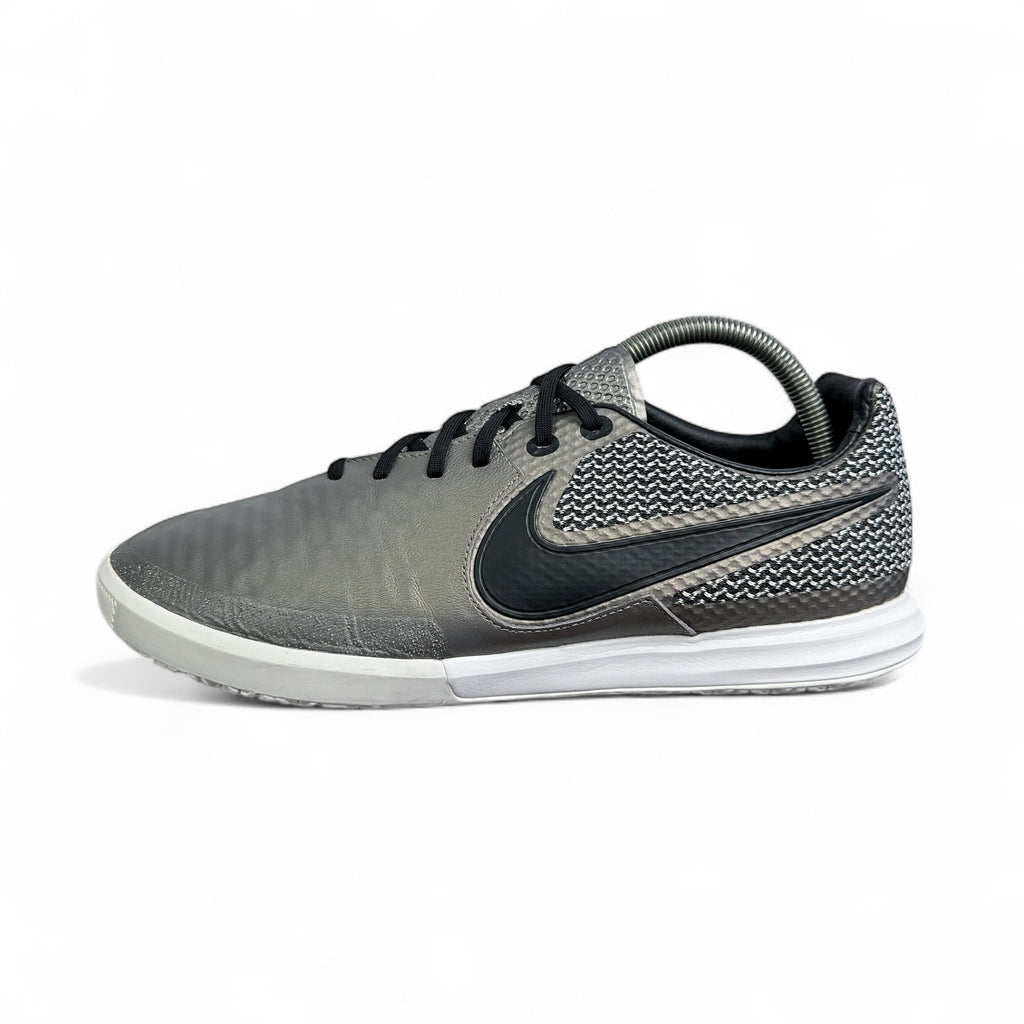 Nike MagistaX Finale IC « Métal »