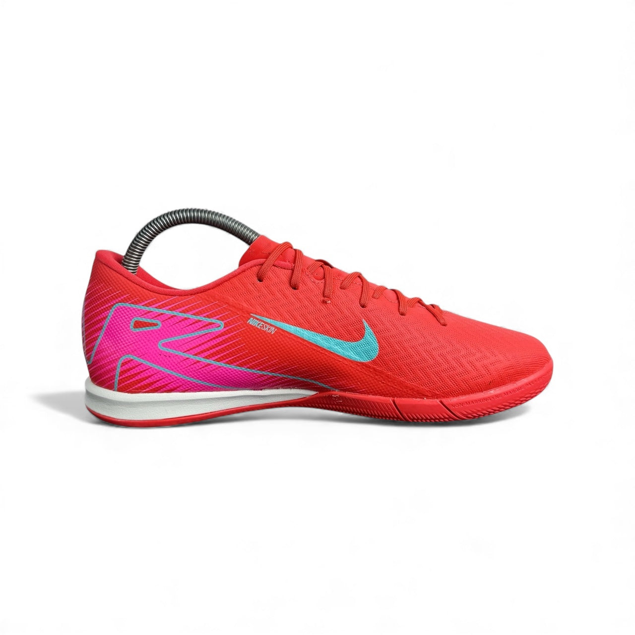 Nike Air Zoom Mercurial Vapor 16 Academy IC « Mad Energy Pack