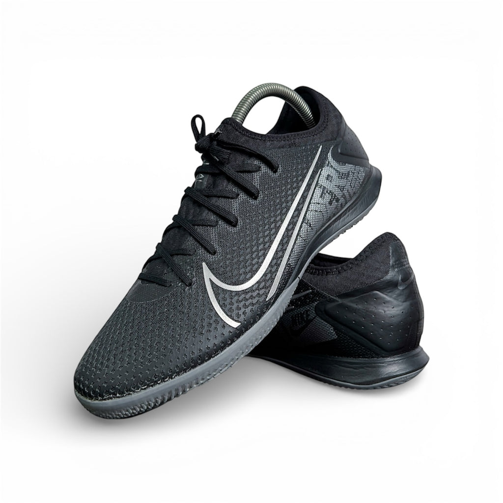 Nike MercurialX Vapor 13 Pro IC « Under The Radar »