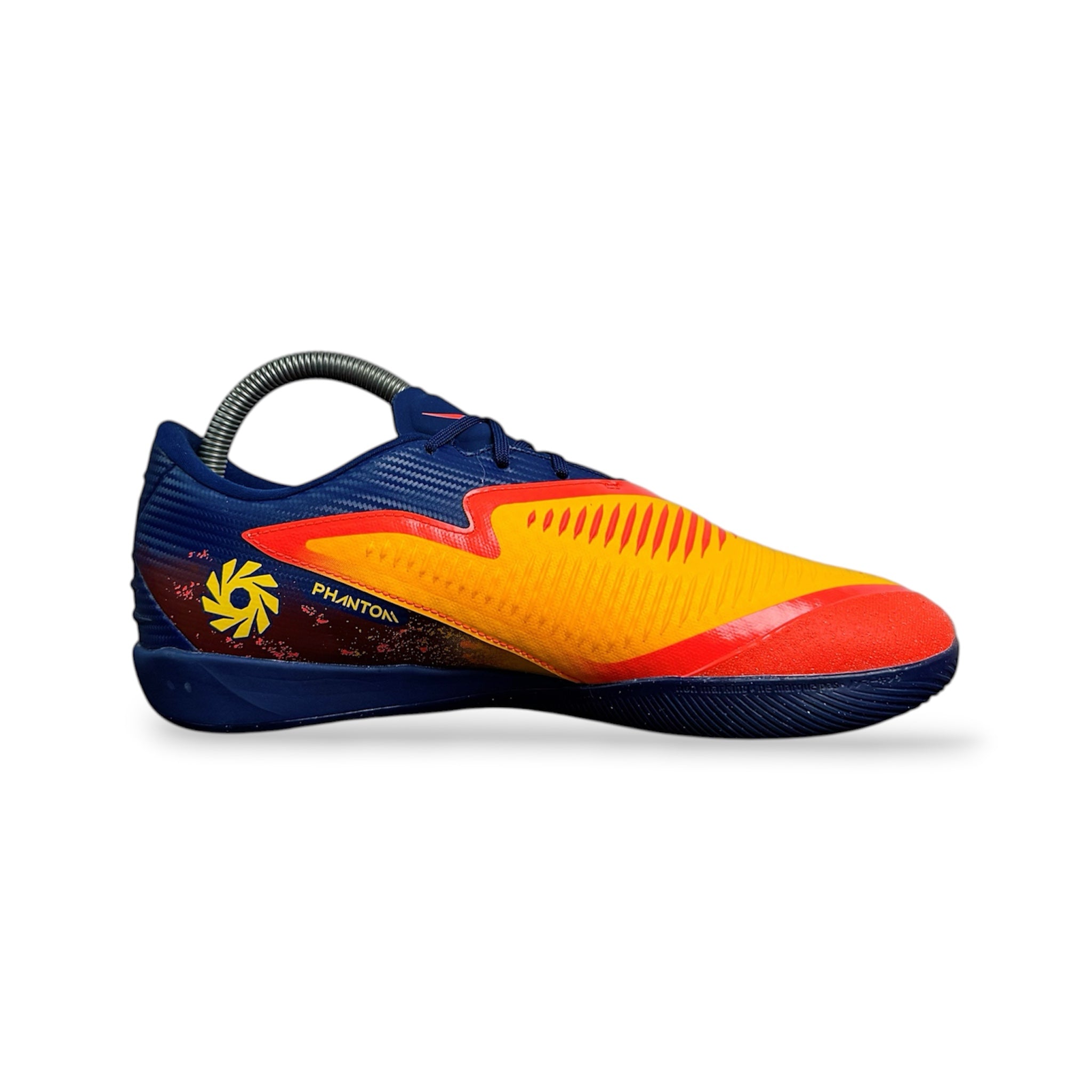 Nike Phantom 6 Academy IC Low Cut «Erling Haaland»