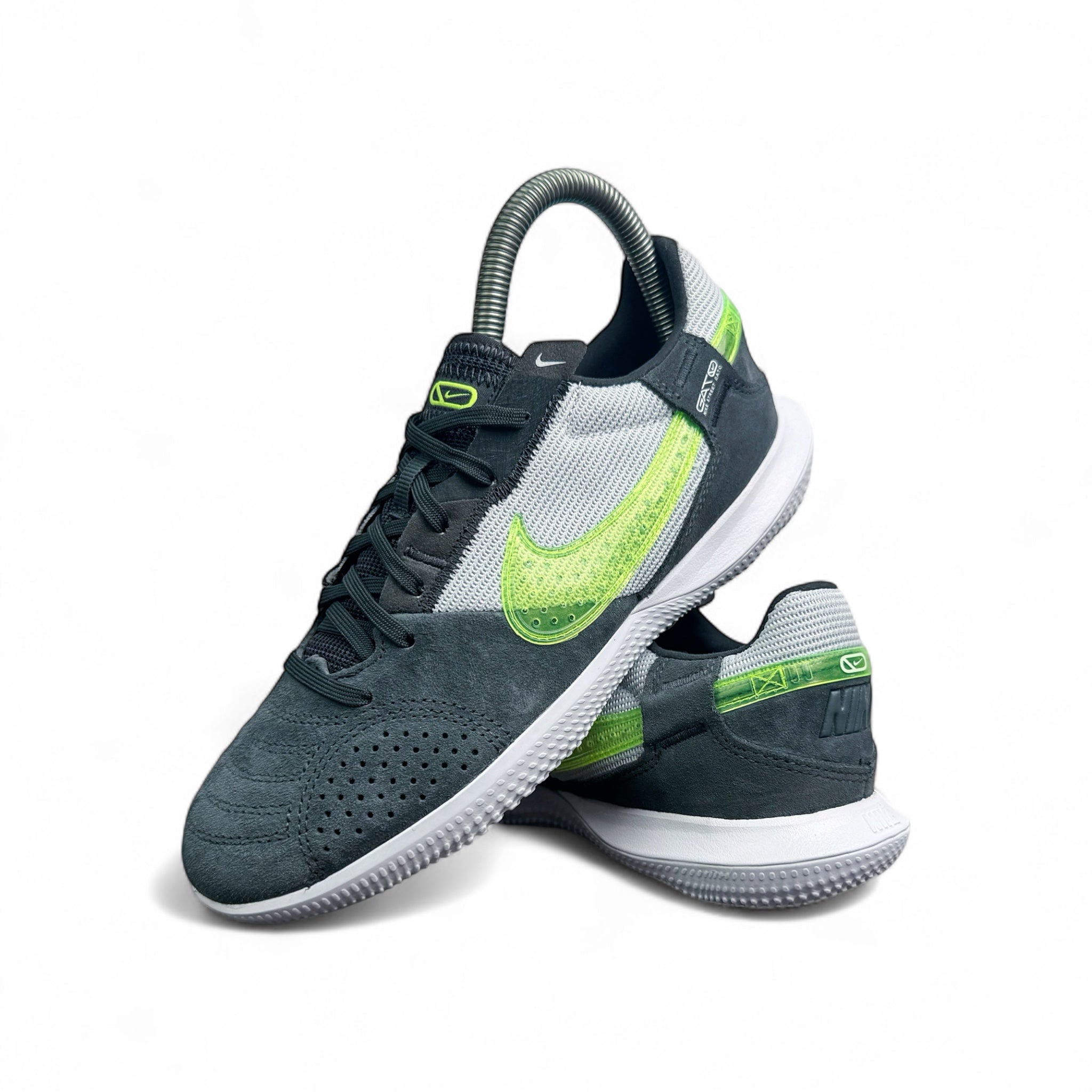 Nike Street Gato – SneakersFutsal
