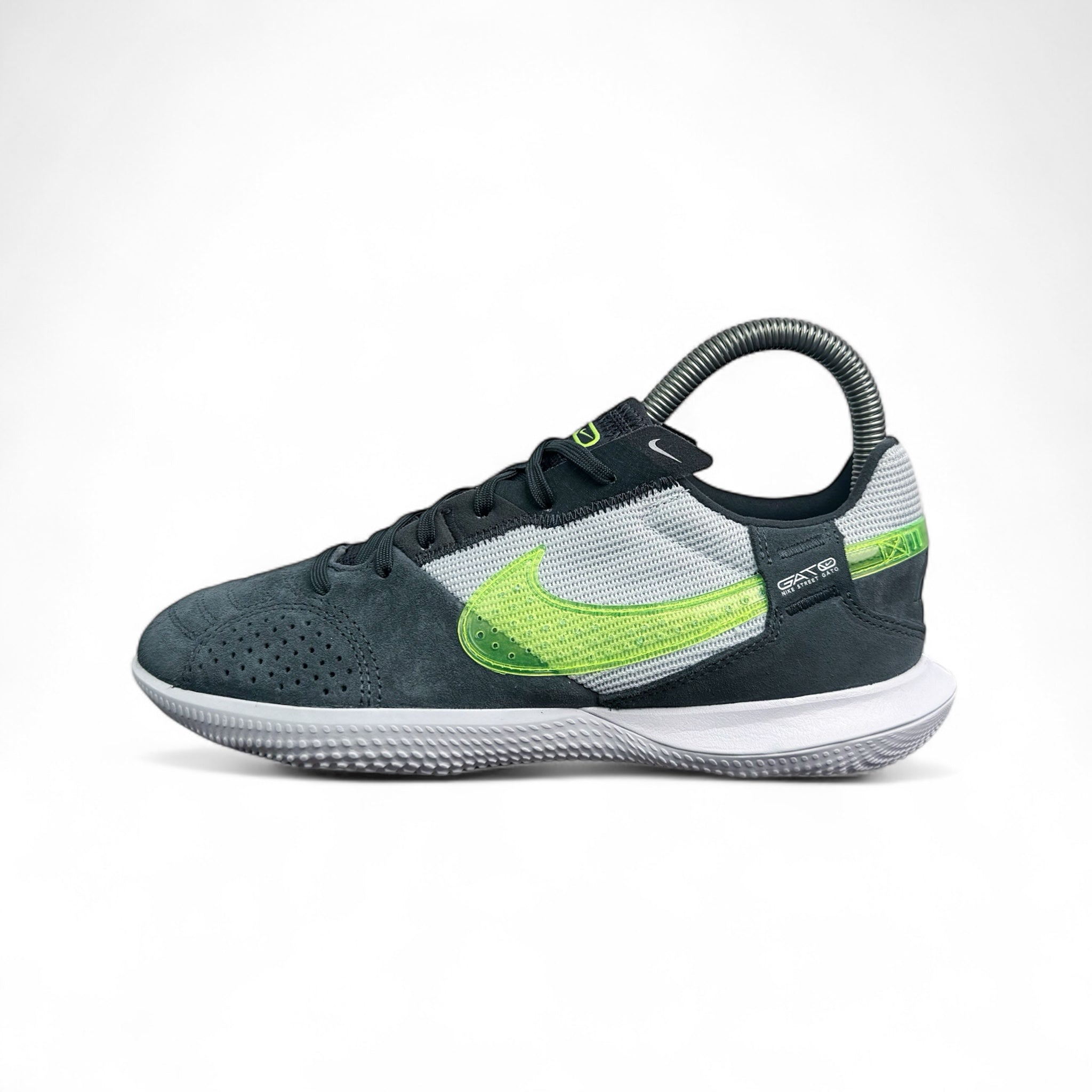 Nike Street Gato – SneakersFutsal