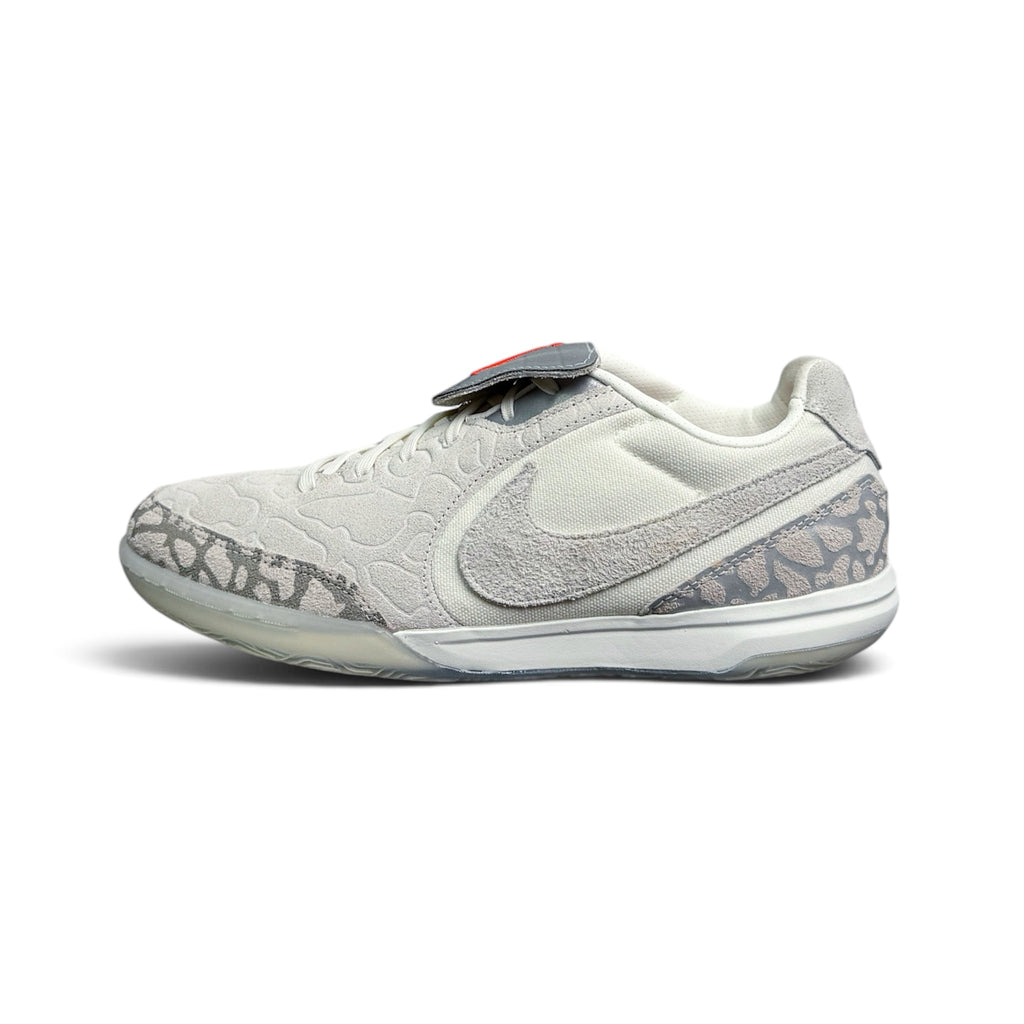 Nike Tiempo Streetgato IC Infra-Red x Jordan – Édition Limitée