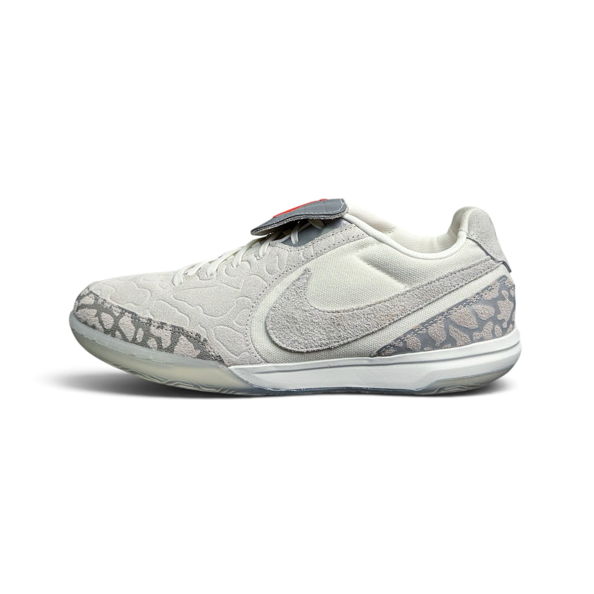 Nike Tiempo Streetgato IC Infra-Red x Jordan – Édition Limitée